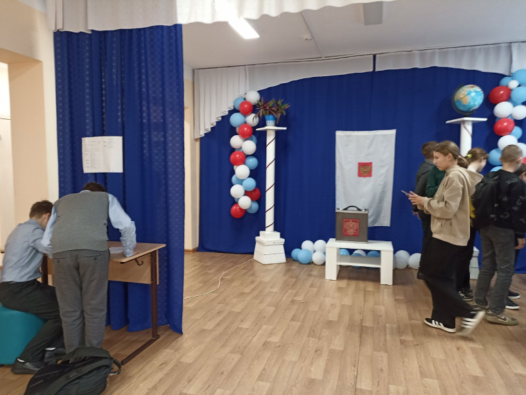 Выборы на пост председателя совета Движения Первых.