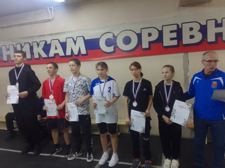 Серебро и упорство: успехи наших спортсменов в Минусинске.